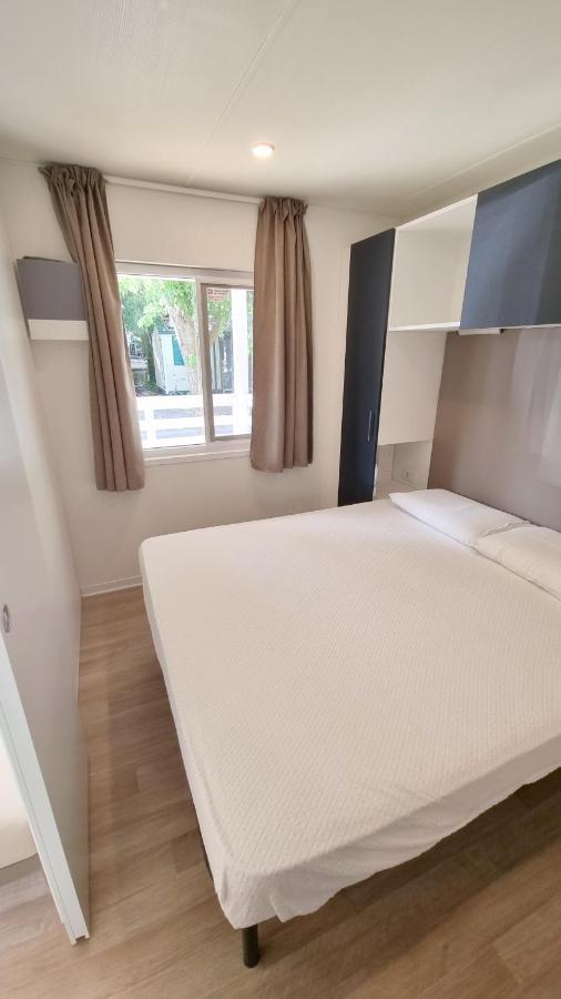 Camping La Rocca 马内尔巴 外观 照片