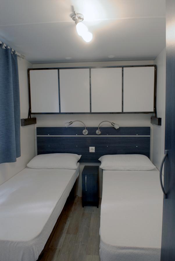 Camping La Rocca 马内尔巴 外观 照片
